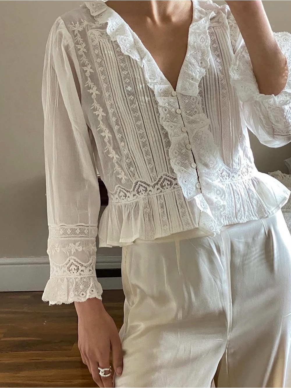 Dôen lace blouse s